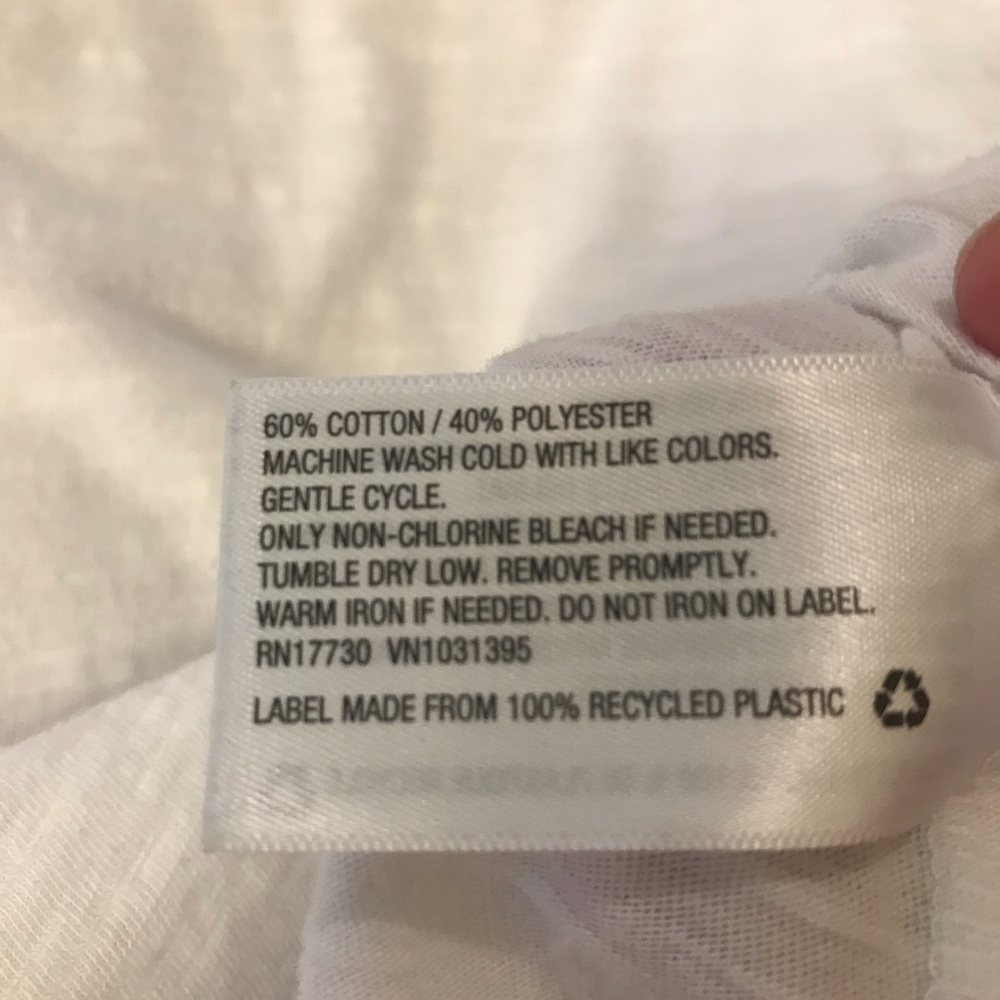 🤍🤍white T🤍🤍 - Picture 4 of 4